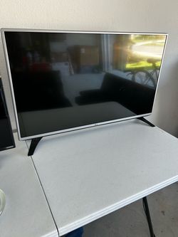 LG 43-inch LED Smart TV