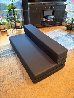 Black Foldable Mattress