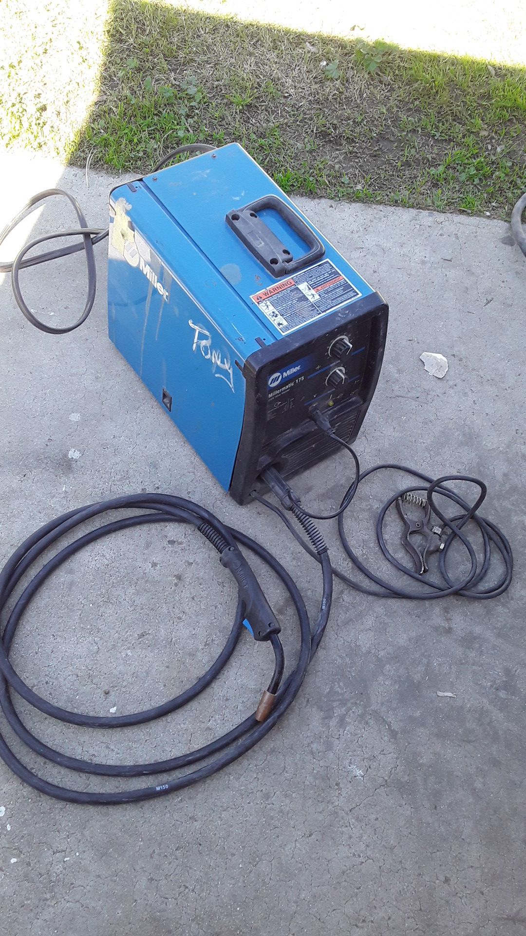 Miller. Millermatic 175 230v wire I have it for $400 clean in good condition