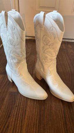 Womans Cow Girl Boots size9