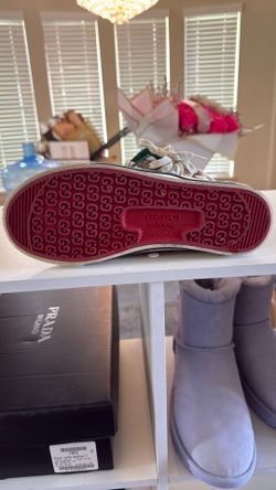 Size 38 Women's Gucci sneakers for sale