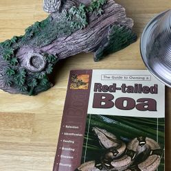 Pet Care Items All 10/10 Condition 