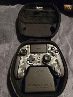 BRAND NEW NACON CONTROLLER