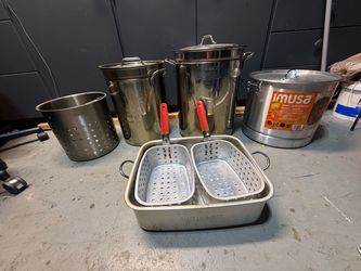 Outdoor cooking pots