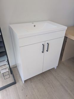 New 30" Bathroom Vanity