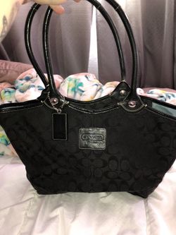 Authentic coach shoulder bag