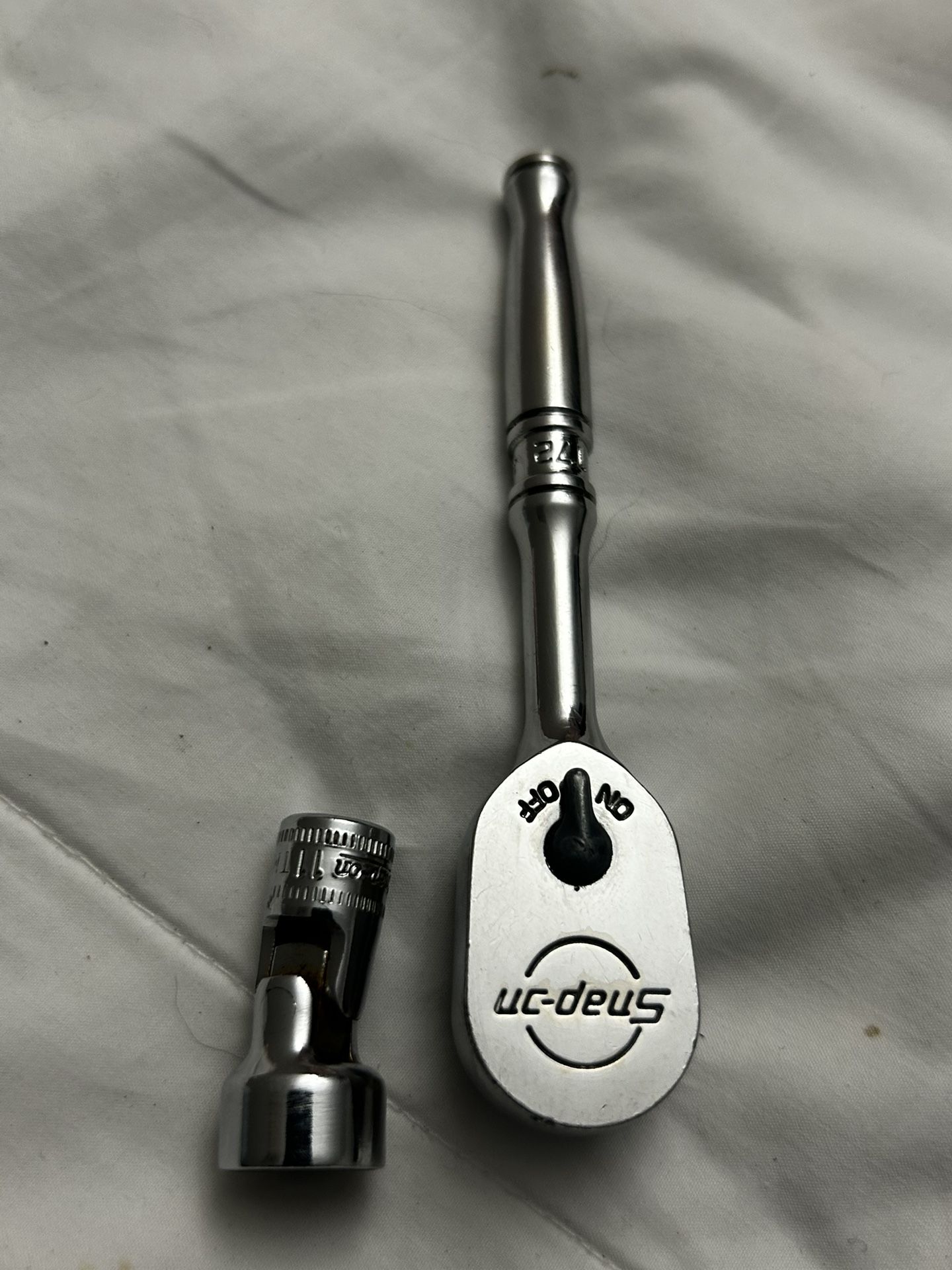 Snap On Ratchet 1/4 Drive And 11mm Joint Socket !