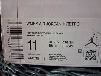 WOMEN'S  AIR JORDAN 11 RETRO