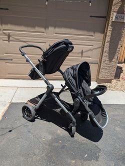 Evenflo Pivot Xpand Stroller for Sale in Phoenix, AZ - OfferUp