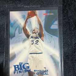 Shaquille O'Neal collectible card