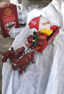 vintage cast iron toy coca cola wagon