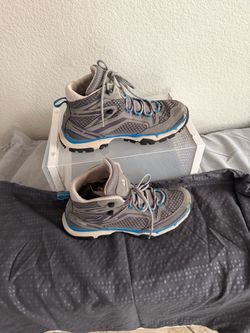 Shoes size  women 10.m