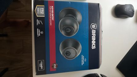 Brinks door knobs brand new