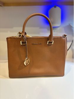 Micheal Kors Purse