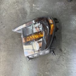 2021 - 2023 Ford F150 Left Headlight 