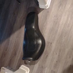 06 Softail Deuce Seat...