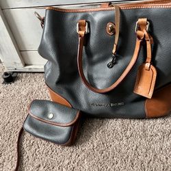 Purse Dooney And Bourke