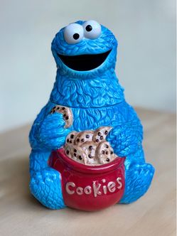 vintage 2004 Mrs. Fields Sesame Street Cookie Monster Ceramic Cookie Jar.