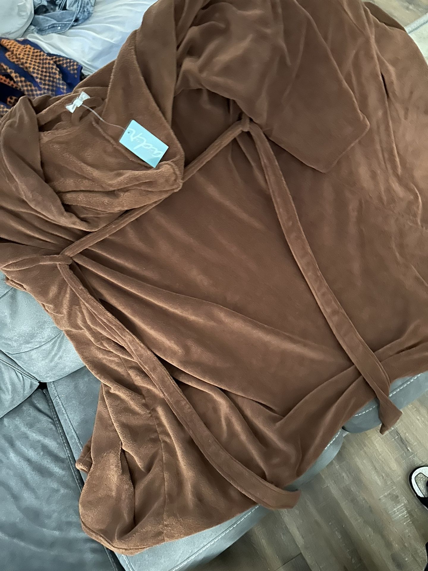 Brand New 6XL Chocolate ROBE