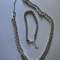 Metal Chain And Necklace 