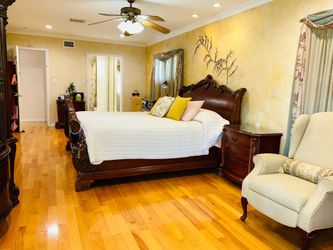 Stunning Queen Cherry Wood Headboard Frame