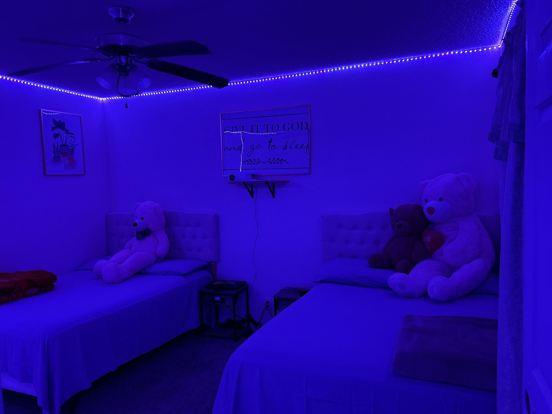 2 Full Beds 2beige Headboard