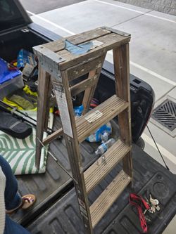 Almost 4ft Wood Ladder