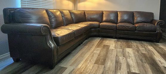 Can Deliver - Dark Brown Leather Sectional Sofa with Nailhead Trim