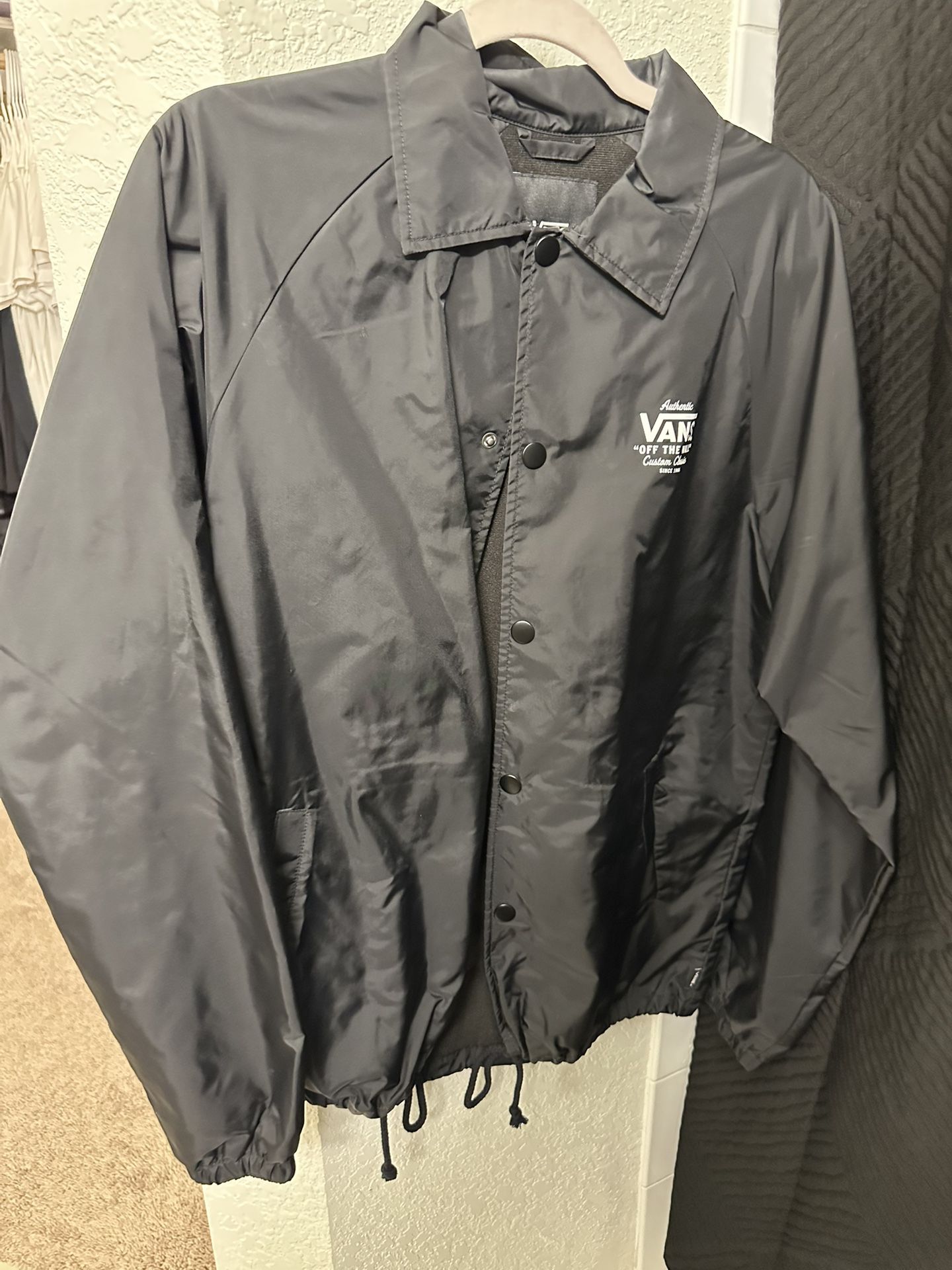 EUC Vans Black windbreaker - small