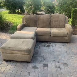 Ashley Sectional Set