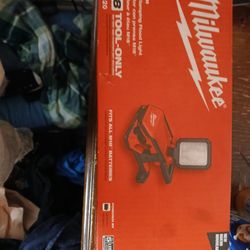 M18 Milwaukee Clamping Flood Light 