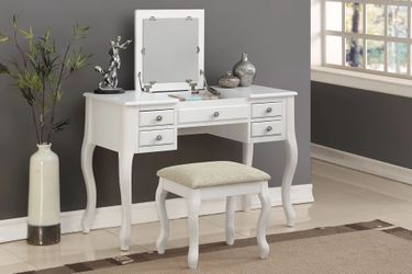 Brand New White Vanity w Stool