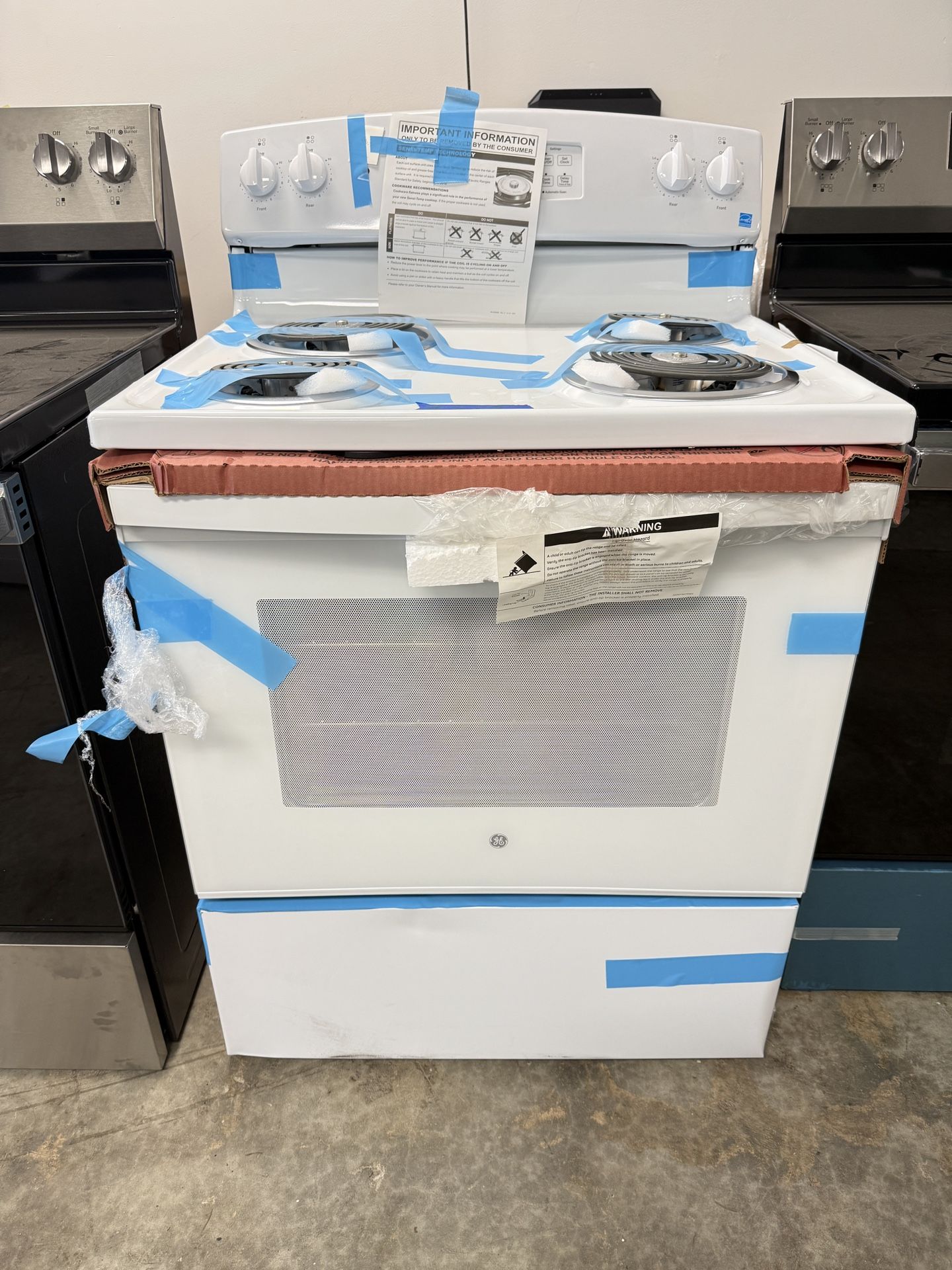 Unused GE Electric Range