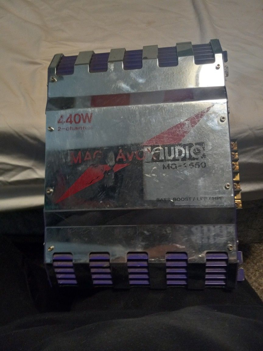 Magnavox Audio Car Amplifier