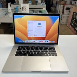 Macbook Pro 15inch Touchbar i7/16GB Ram /512ssd like New