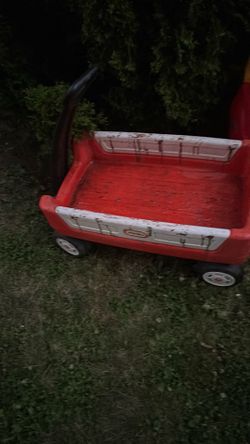 Little Tikes wagon
