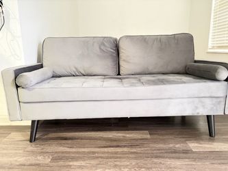 Moving Sale – VASAGLE Sofa