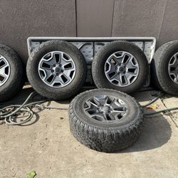 Jeep Rubicon Wheels 245/75 R17
