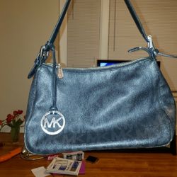 michael kors authentic 