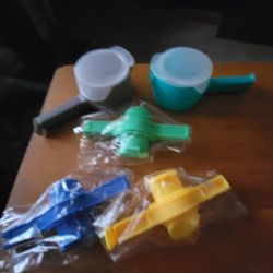 #NEW 5 PIECE KITCHEN CLIPS FOR STORING FOOD