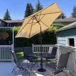 4 Vintage Wrought Iron Patio Chairs and Cushions
