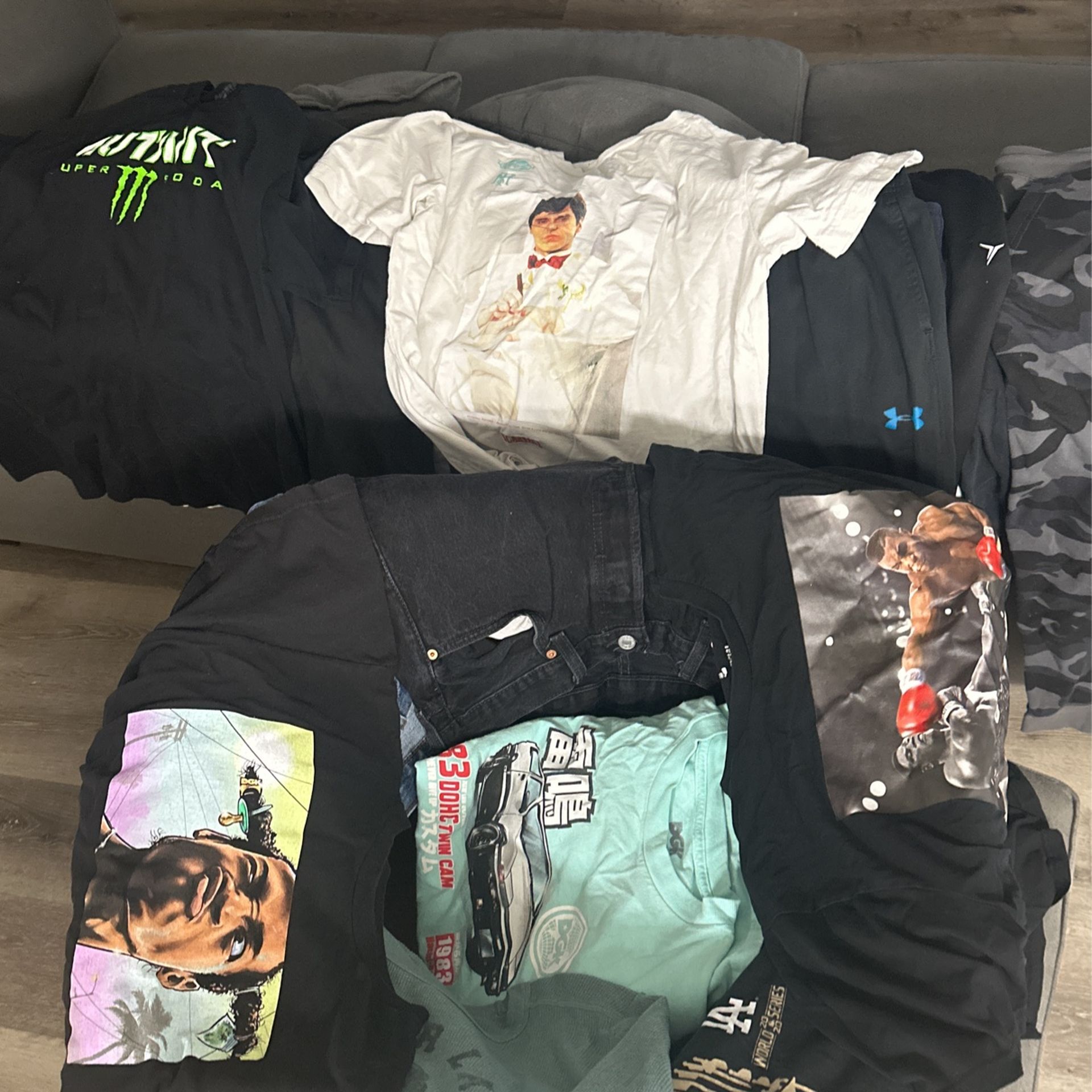 Box Bundle Of Teen Boy Clothes for Sale in Pico Rivera, CA - OfferUp
