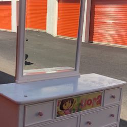 Modern White Dresser With Mirror. Drawers Sliding Smoothly. Delivery Available 