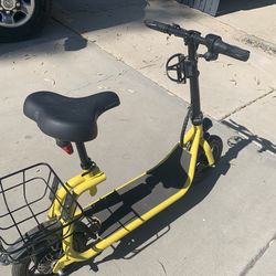 Electric scooter