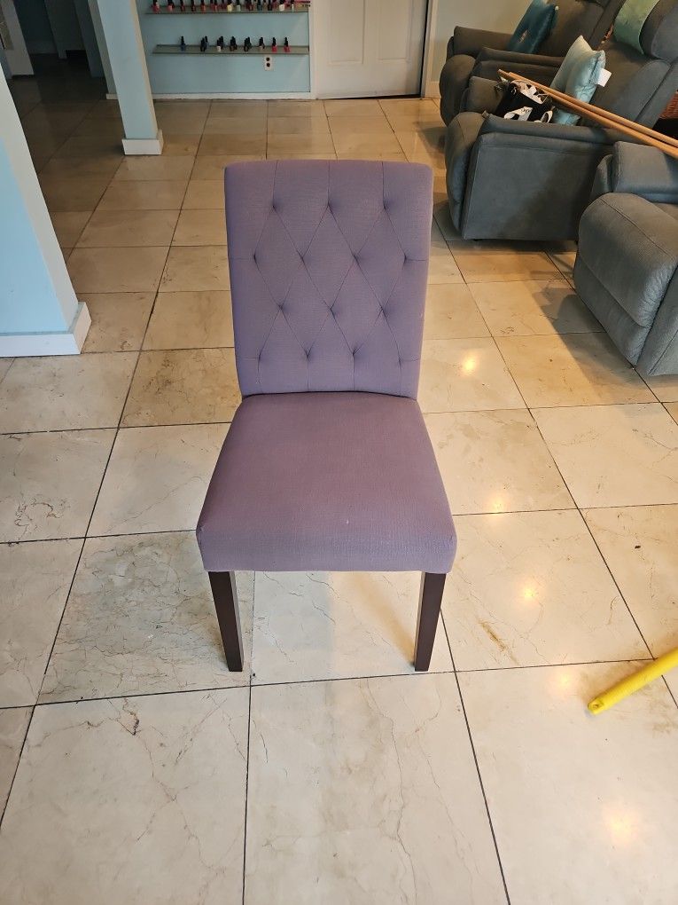 4 Chairs