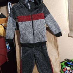 Cute 3t Jogger And Zip Up Set