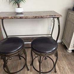 Breakfast Or Bar Table With 2 Chairs
