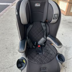 Chicco MyFit Harness + Booster car seat