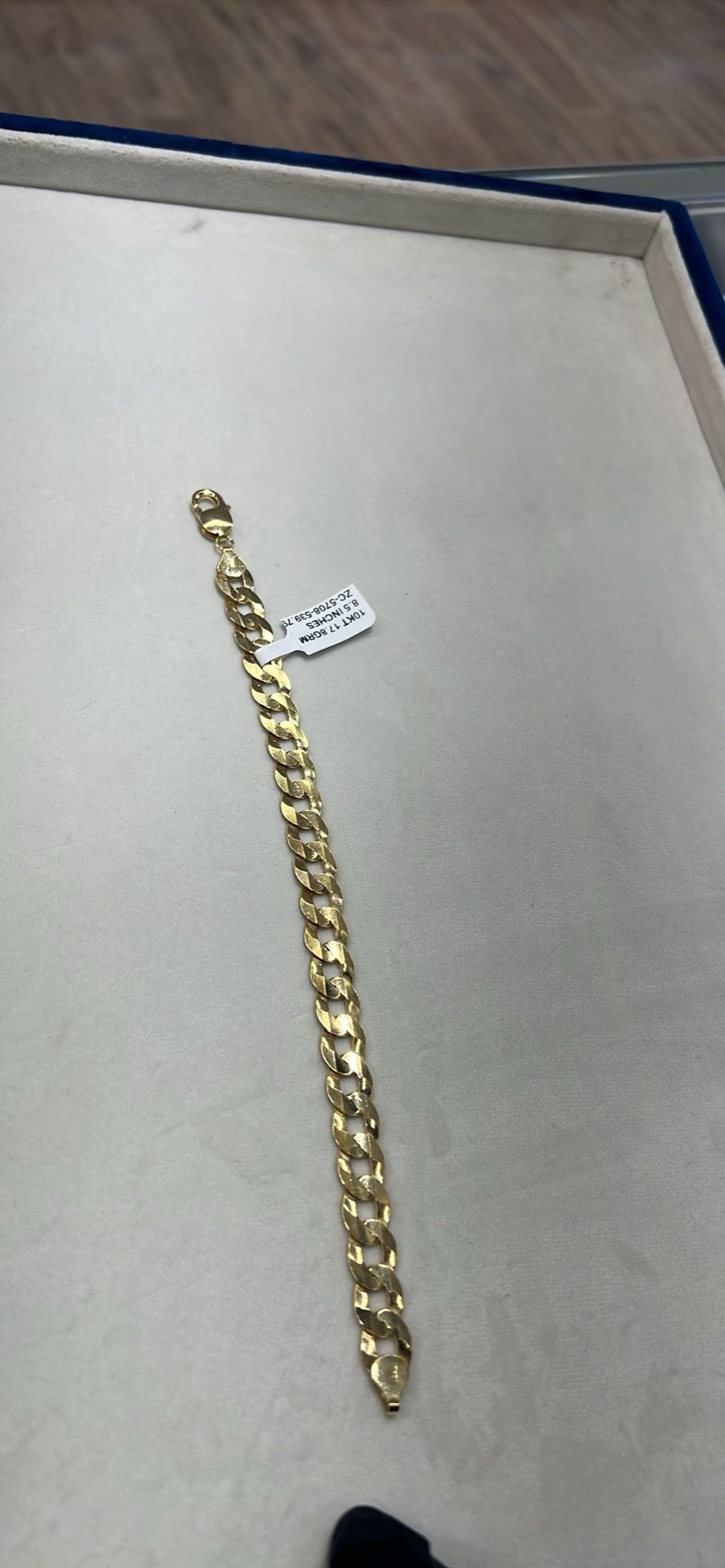 10k Gold Cuban Style Bracelet 