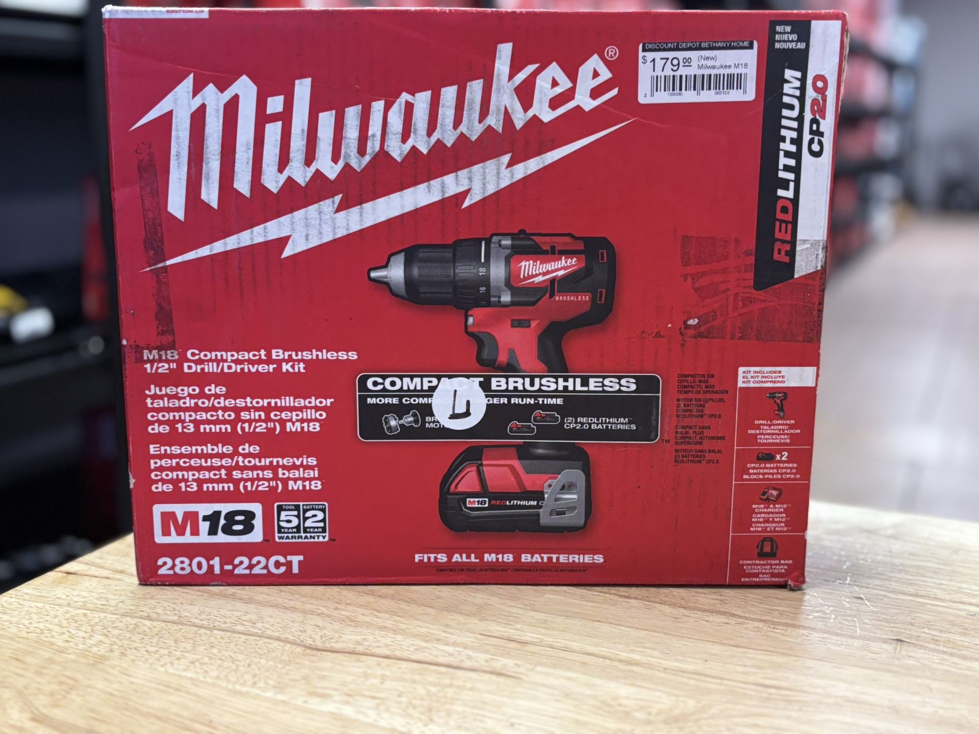 M18 18V Lithium-Ion Brushless Cordless 1/2 in. Compact Drill/Driver Kit with (2) 2.0 Ah Batteries, Charger and Case